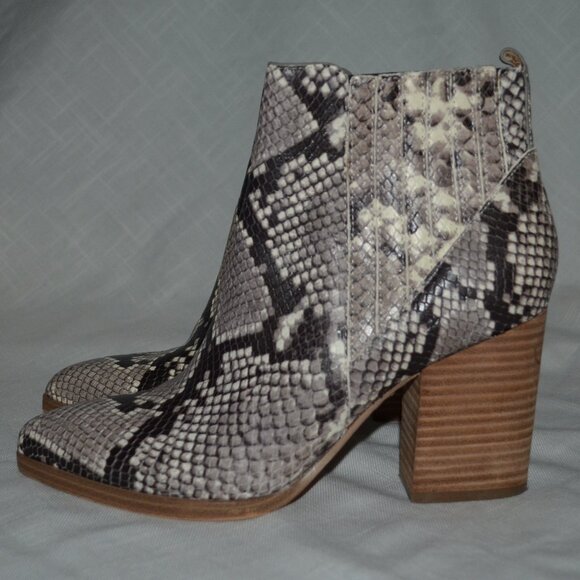 Sz 8 Marc Fisher Black Gray Alva2 Python Ankle Boots Booties - Picture 1 of 7